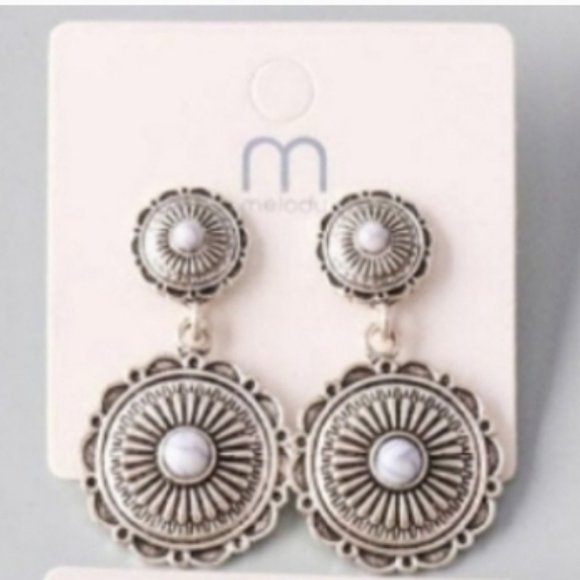 20143  Etched Pendant Earrings - Picture 2 of 4